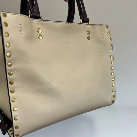 Coach Rogue 25 with Rivets - Picture 7 of 12